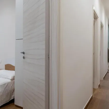 Apartamento Guesthost - Casa Degli Oleandri *